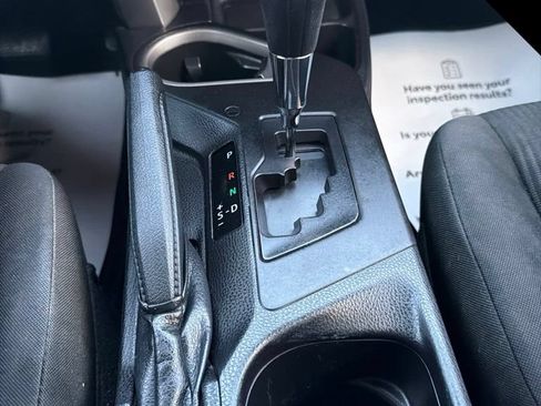 Used 2017 Toyota RAV4 LE w/ All Weather Liner Package AWD/4WD image 33