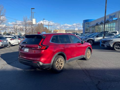Used 2023 Honda CR-V EX image 2