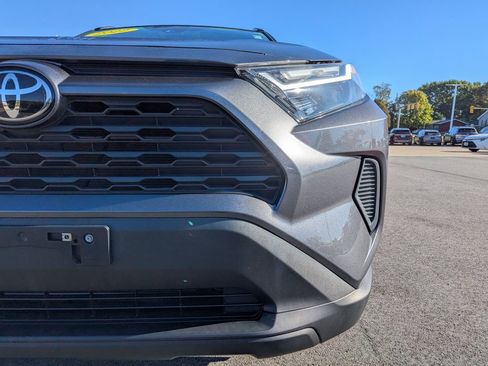 Used 2022 Toyota RAV4 XLE image 11