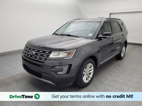Used 2017 Ford Explorer XLT w/ Equipment Group 202A FWD image 1