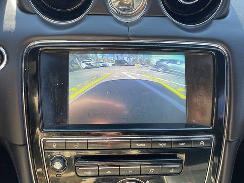 Used 2015 Jaguar XJ L Portfolio image 12