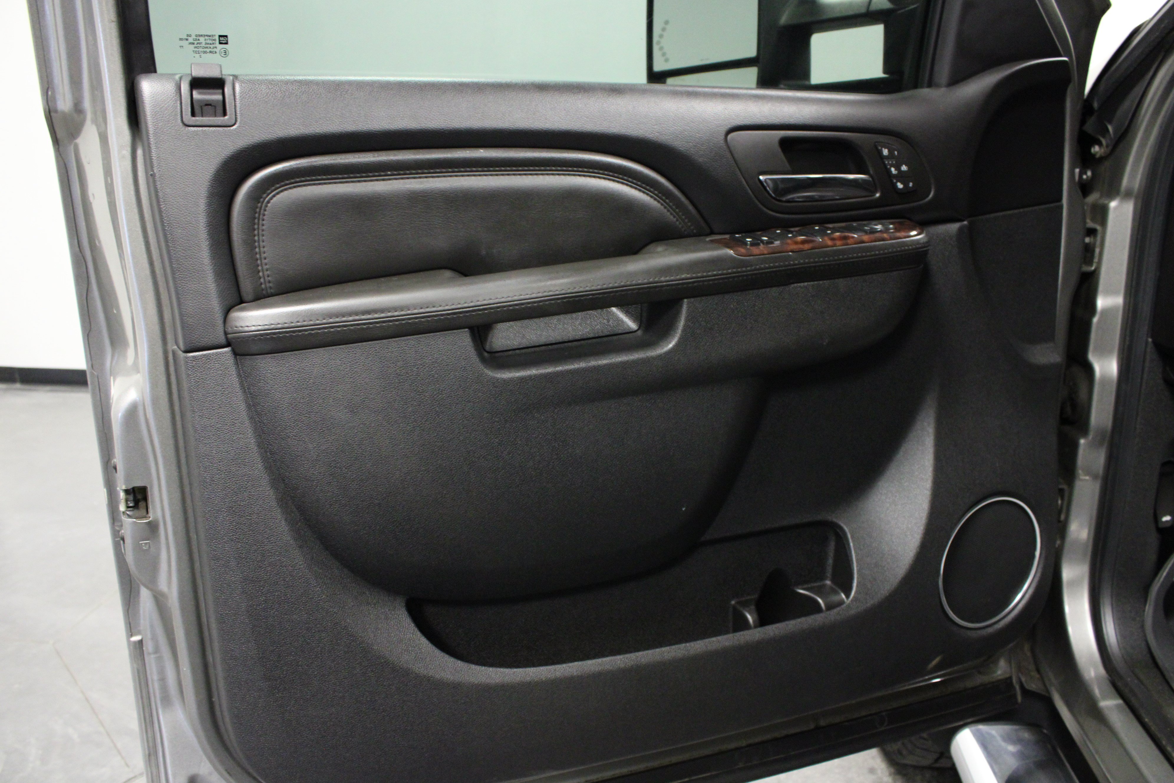 Used 2013 GMC Sierra 2500 Denali AWD/4WD image 11
