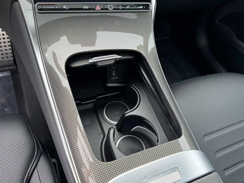 New 2026 Mercedes-Benz GLC 300 image 11