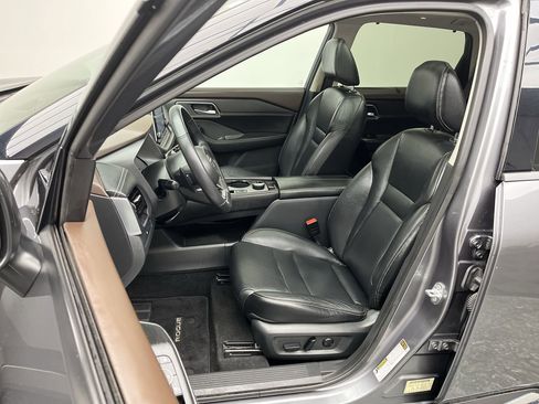 Used 2021 Nissan Rogue SL image 9