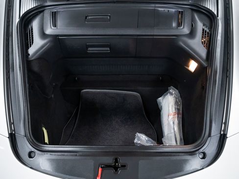 Used 2006 Porsche 911 Carrera S image 8