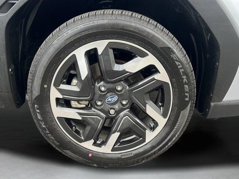 Used 2025 Subaru Forester Limited AWD/4WD image 27