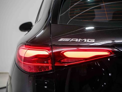 Used 2025 Mercedes-Benz GLC 43 AMG 4MATIC image 9