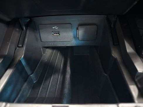 Used 2019 Ford Explorer 4WD w/ Class III Trailer Tow Package image 20