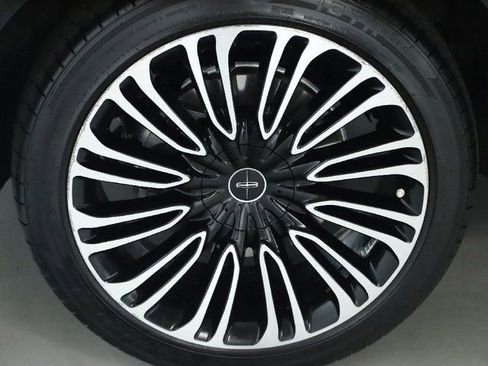 Used 2023 Lincoln Aviator Black Label image 12