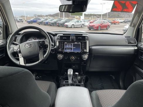 Certified 2022 Toyota 4Runner TRD Off-Road image 18