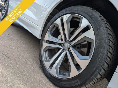 Used 2019 Audi Q8 Prestige w/ Towing Package image 7