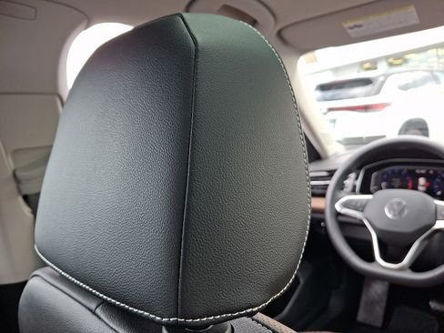 Certified 2026 Volkswagen Jetta SEL FWD image 9