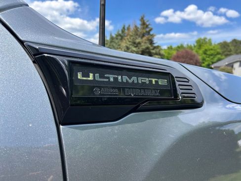 Used 2024 GMC Sierra 3500 Denali Ultimate AWD/4WD image 33