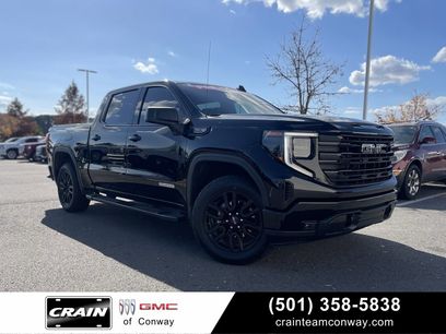 Used 2024 GMC Sierra 1500 Elevation w/ LPO, Elevation Black Package