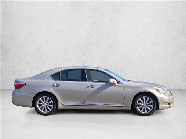 Used 2011 Lexus LS 460 AWD w/ Luxury Value Edition image 4