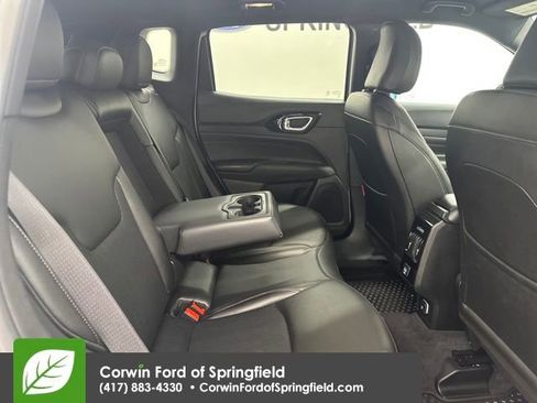 Used 2024 Jeep Compass Trailhawk image 13