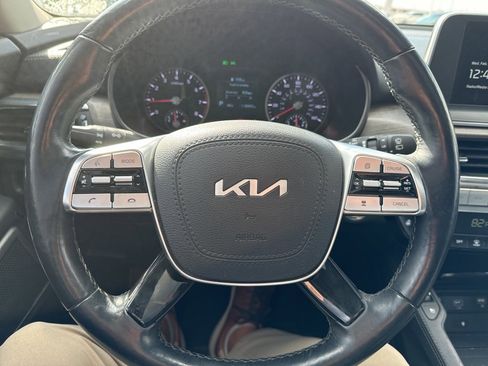 Used 2022 Kia Telluride EX w/ EX Premium Package image 8