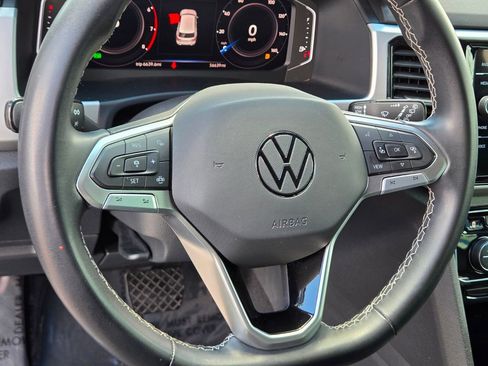 Certified 2023 Volkswagen Atlas Cross Sport SE w/ Black Wheel Package AWD/4WD image 16