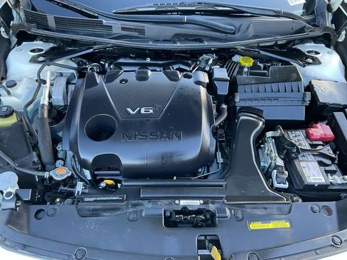 Used 2023 Nissan Maxima SV w/ Floor Mat Group image 32