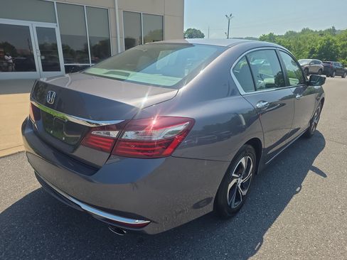 Used 2016 Honda Accord LX image 4