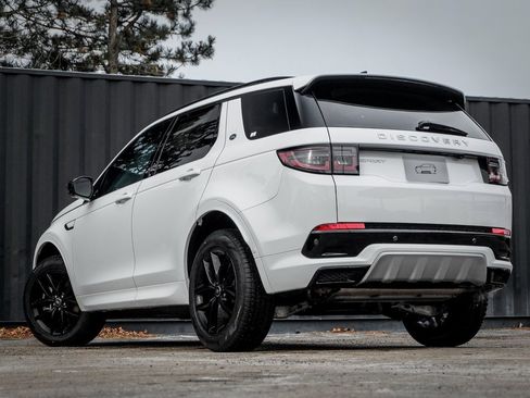 Used 2025 Land Rover Discovery Sport S image 2