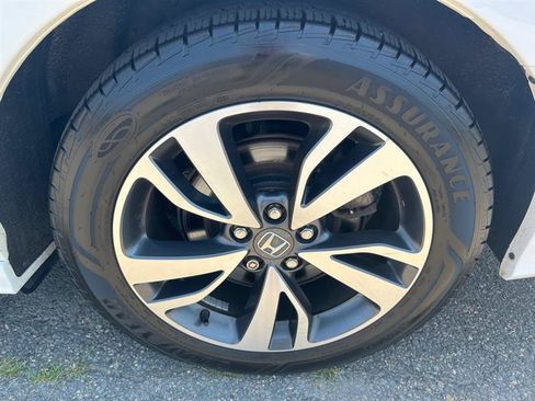 Used 2021 Honda Odyssey Touring image 7