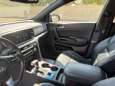 Used 2022 Kia Sportage Nightfall Edition w/ Nightfall Fwd Premium Package image 10