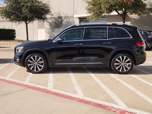 Certified 2022 Mercedes-Benz GLB 250 4MATIC image 3