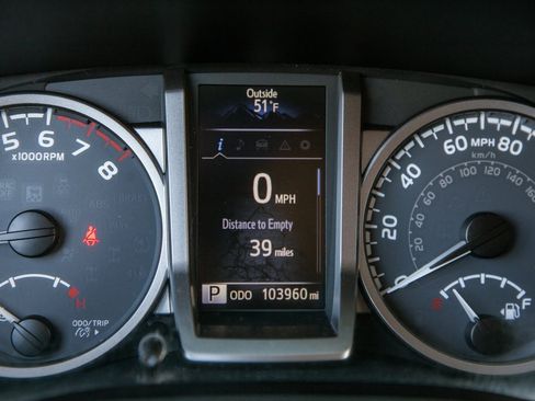 Used 2016 Toyota Tacoma SR5 image 18