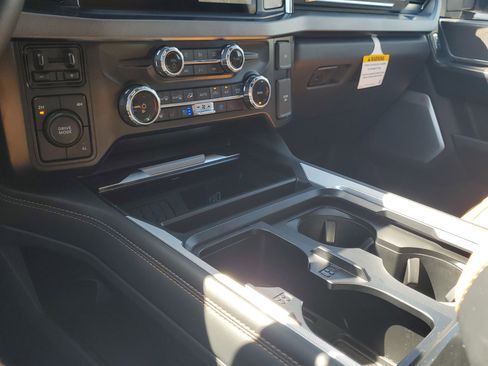 Certified 2023 Ford F250 Platinum image 27