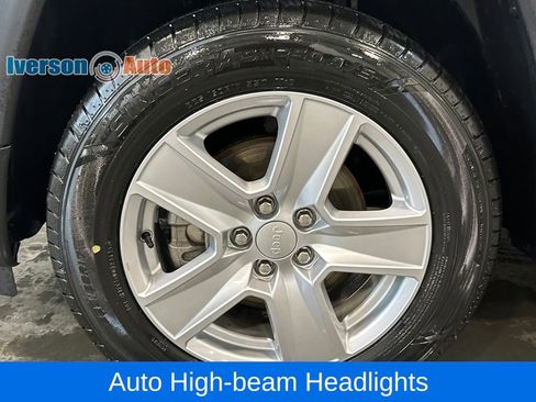 Used 2022 Jeep Compass Latitude w/ Convenience Group image 12