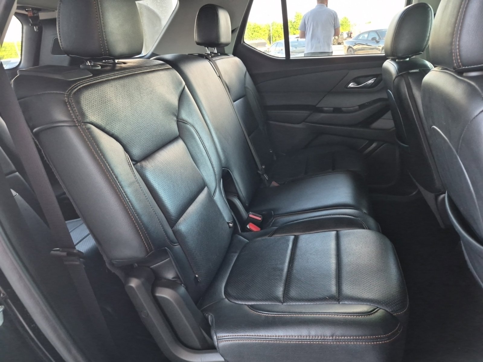 Used 2021 Chevrolet Traverse LS FWD image 7