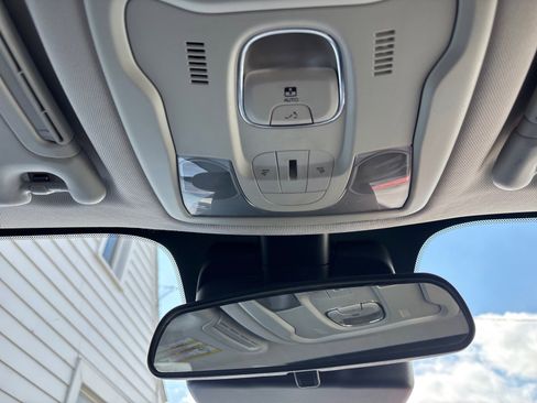 Used 2016 Jeep Renegade Trailhawk w/ Cold Weather Group image 40