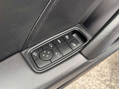 Used 2022 Porsche 911 Carrera 4 image 16
