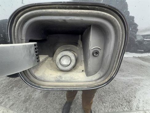 Used 2024 Ford Expedition Limited image 31