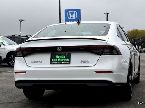 Used 2024 Honda Accord Sport image 3