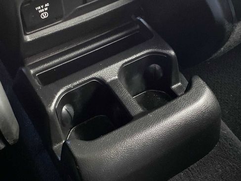 Used 2022 Jeep Grand Cherokee L Limited w/ Black Appearance Package image 36