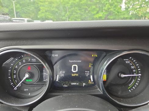 Used 2023 Jeep Wrangler Unlimited w/ Cold Weather Group AWD/4WD image 15