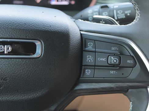 Used 2024 Jeep Grand Cherokee Limited w/ Trailer Tow Package image 16