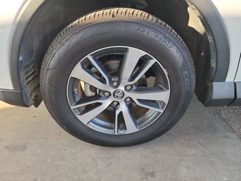 Used 2018 Toyota RAV4 XLE w/ Plus Extra Value Package image 11