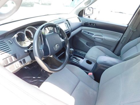 Used 2014 Toyota Tacoma 2WD Access Cab image 29