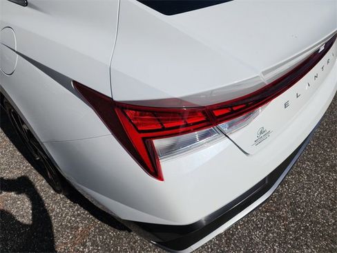 New 2025 Hyundai Elantra Limited image 7