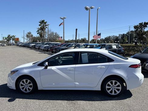 Used 2024 Toyota Corolla LE image 7