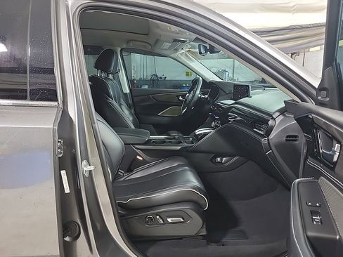 Used 2023 Acura MDX SH-AWD w/ Advance Package image 3