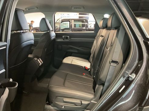 New 2026 Kia Sorento EX image 18