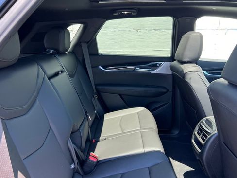 New 2026 Cadillac XT5 Premium Luxury w/ LPO, ONYX Package FWD image 23
