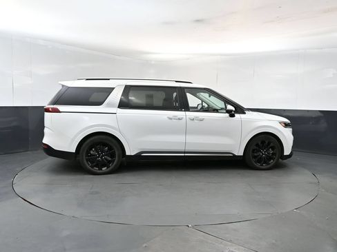 Used 2024 Kia Carnival SX Prestige FWD image 6