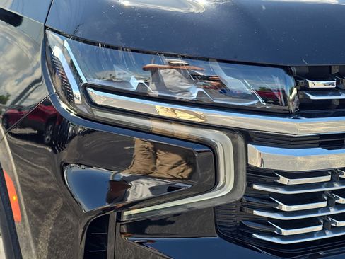 Used 2021 Chevrolet Tahoe Premier AWD/4WD image 7