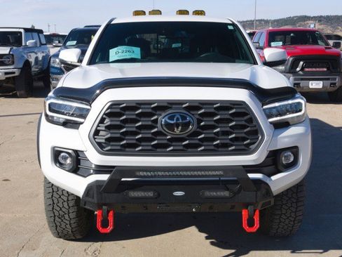 Used 2023 Toyota Tacoma TRD Off-Road image 7