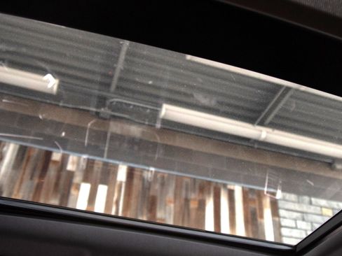 Used 2016 Land Rover Range Rover Long Wheelbase Supercharged image 24